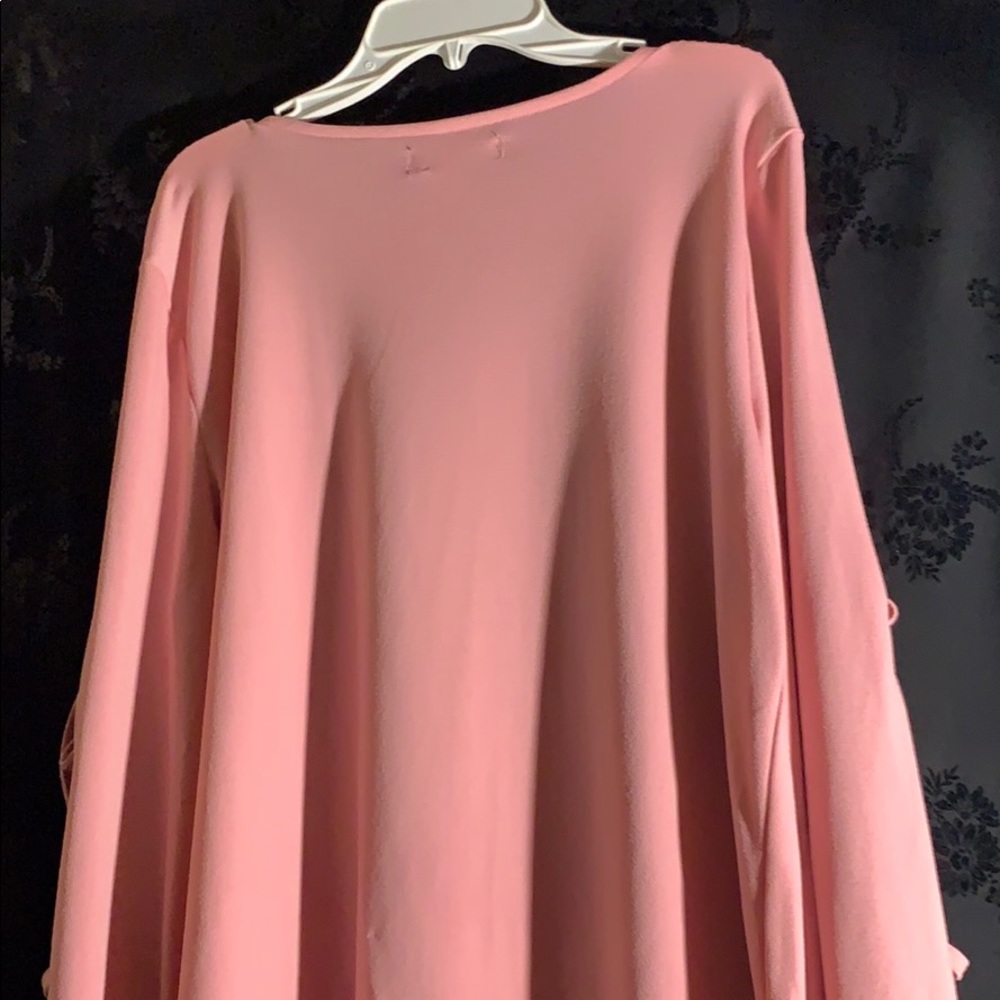 Pink blouse 👚 - Picture 5 of 6